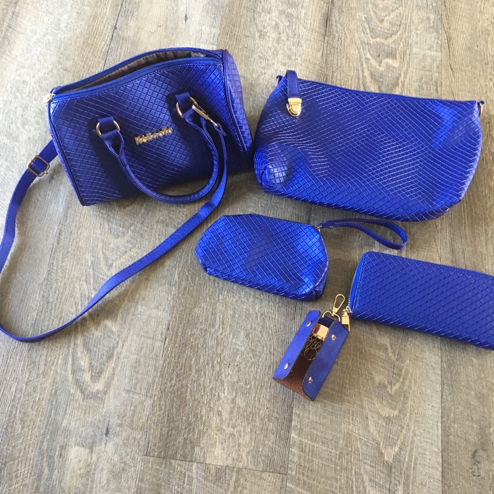 ❗️LAST CHANCE ❗️Handbag Set- 5- piece Blue